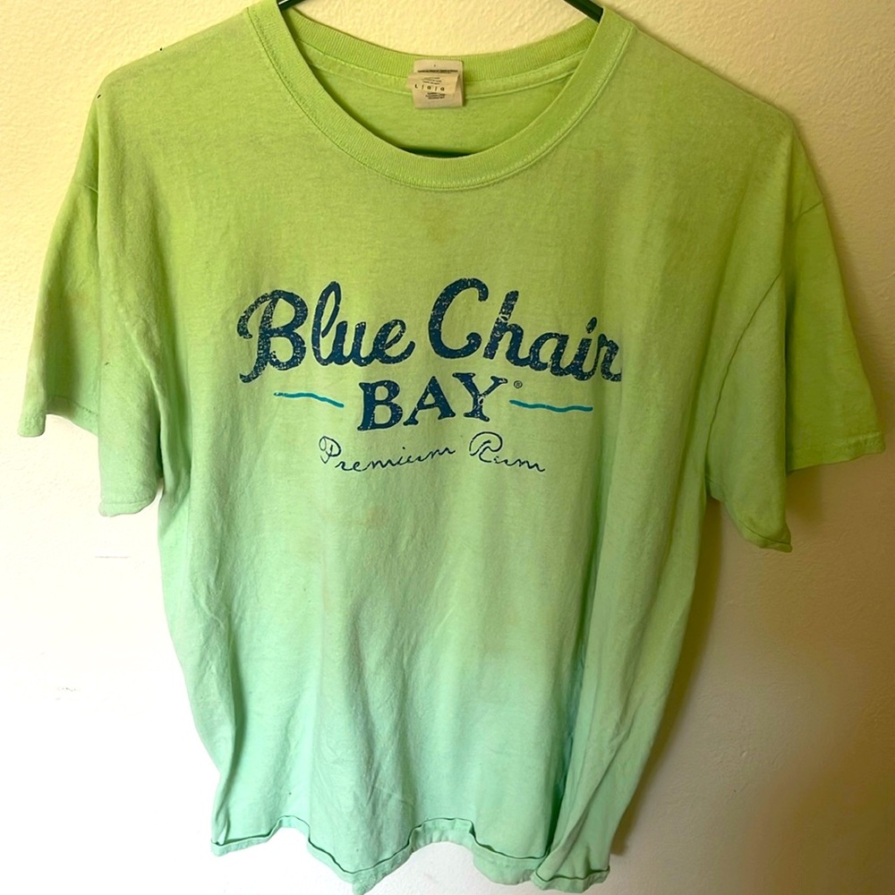 Tee shirt